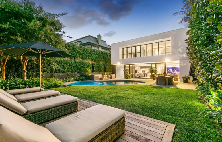 Grand proportions and contemporary luxury in Toorak | The Real Estate ...